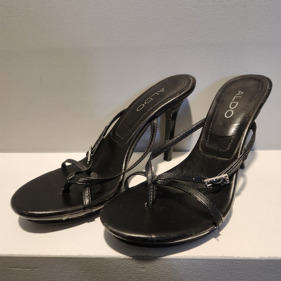 Cute Vintage Black Aldo Heel - Picture 1 of 5